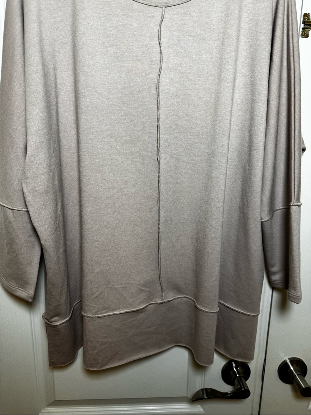 Spanx Perfect Length Top Dolman Sweatshirt Oat Beige XL New - Picture 5 of 7